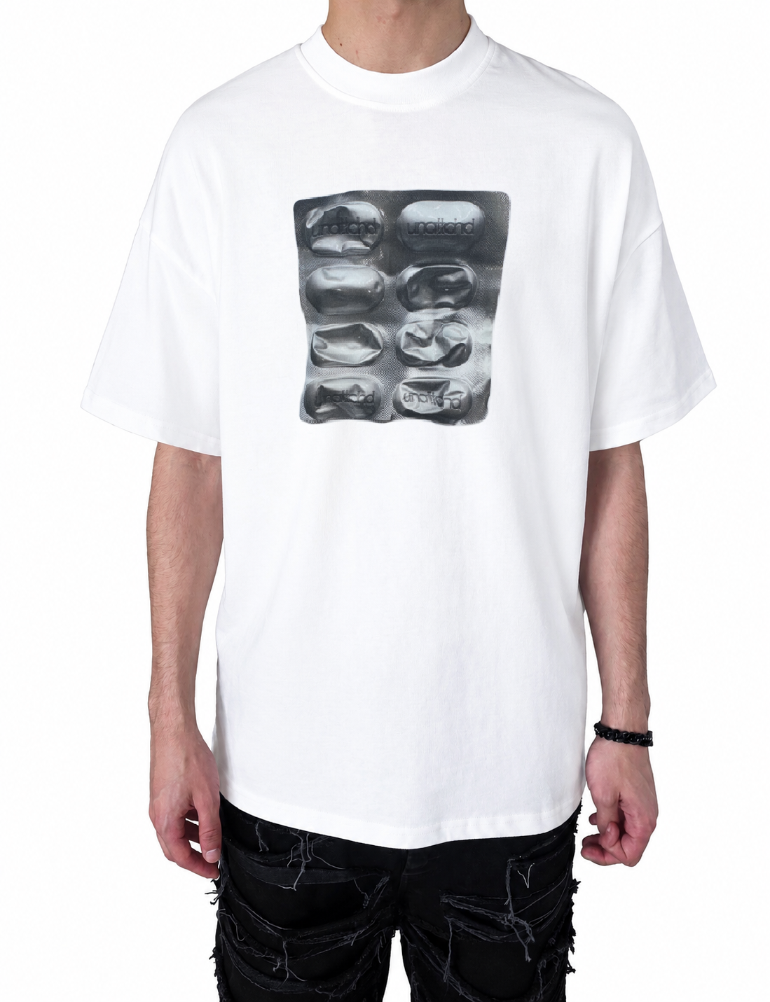 ‘PILL’ OVERSIZED TEE